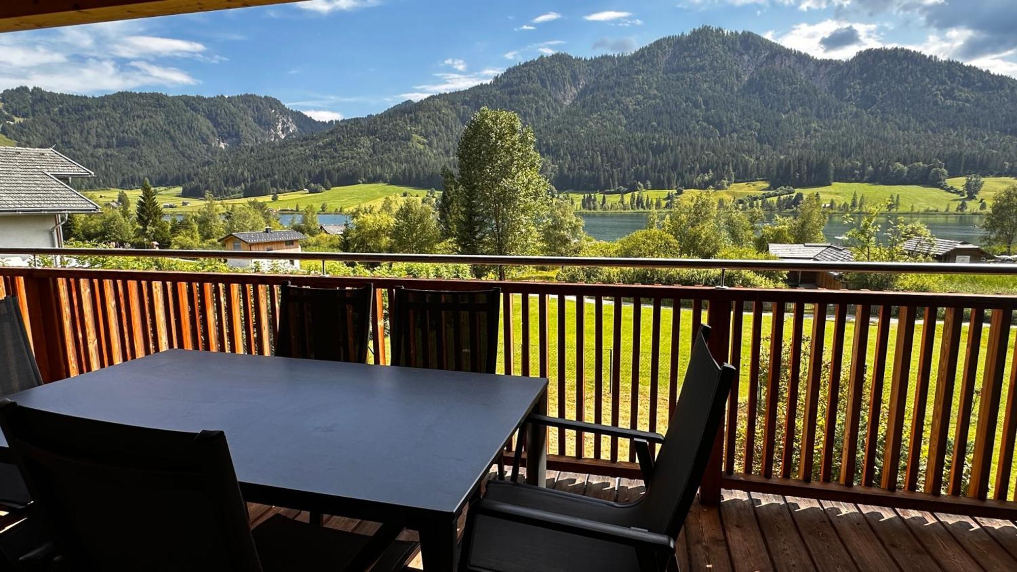 Premium Apartments Am Weissensee Bagian luar foto