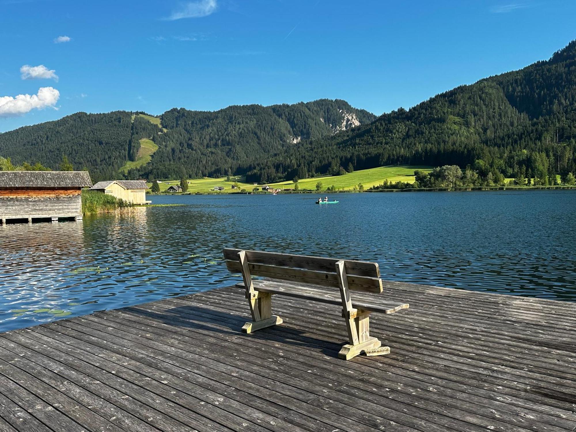 Premium Apartments Am Weissensee Bagian luar foto