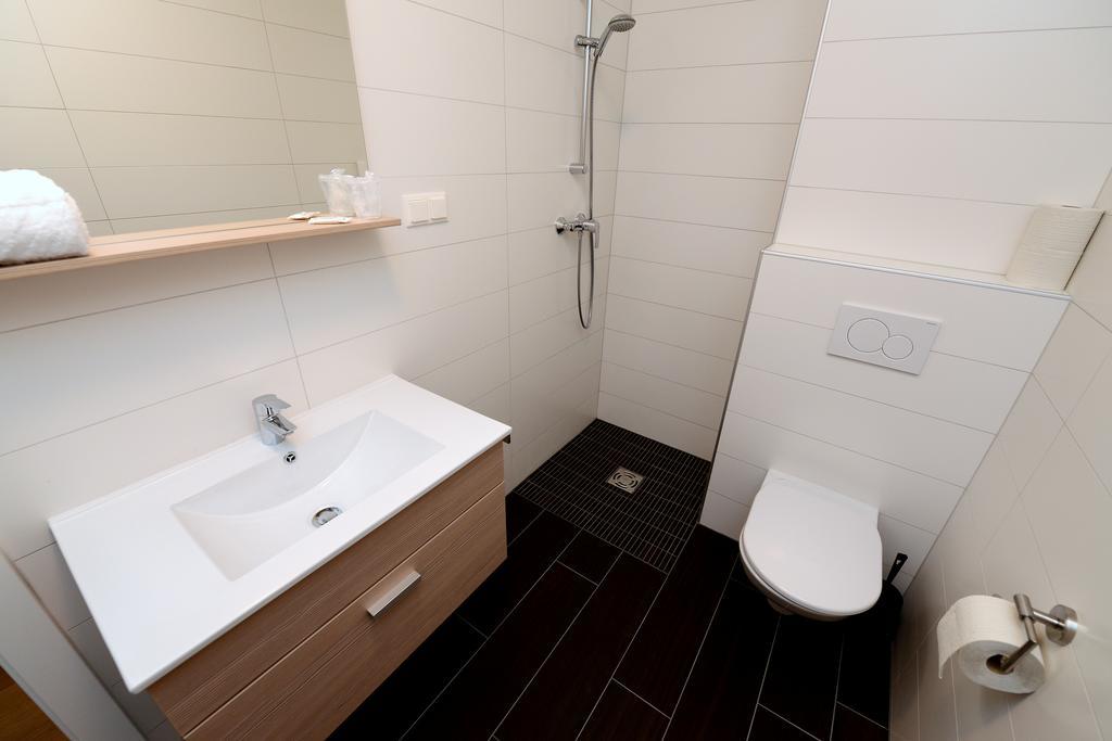 Premium Apartments Am Weissensee Bagian luar foto