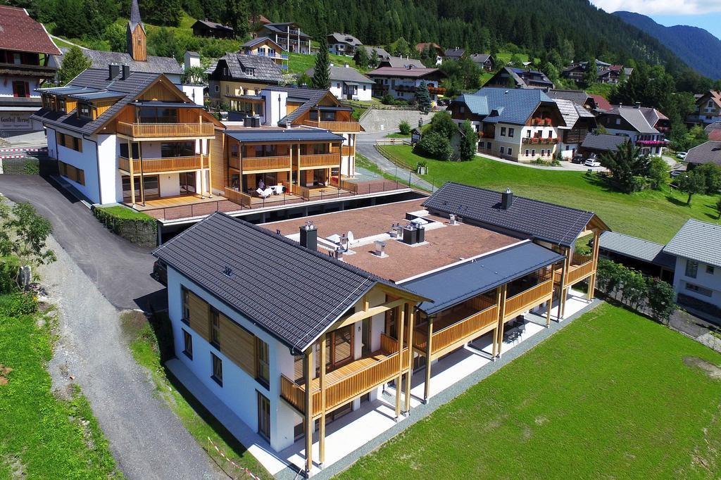 Premium Apartments Am Weissensee Bagian luar foto