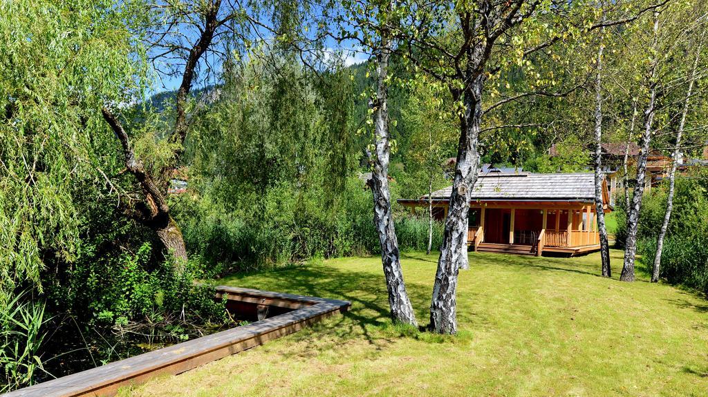 Premium Apartments Am Weissensee Bagian luar foto